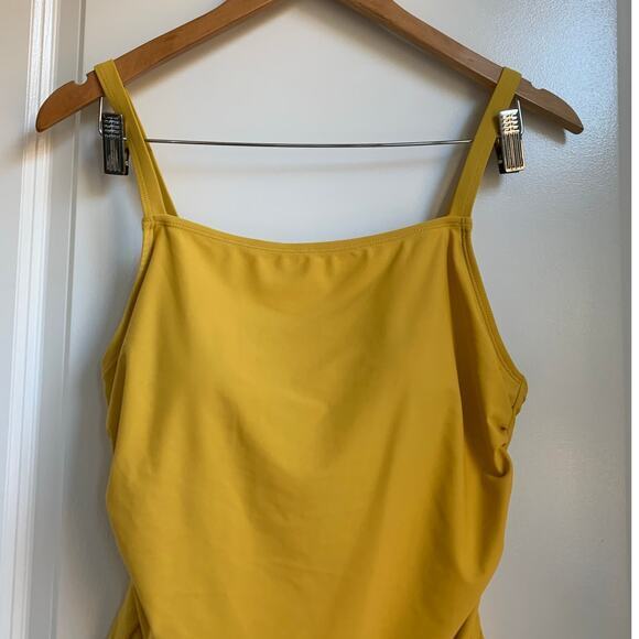 Catherine Malandrino Women’s One Piece Swimsuit with Side Ruching‎ Yolk Yellow - Picture 3 of 5